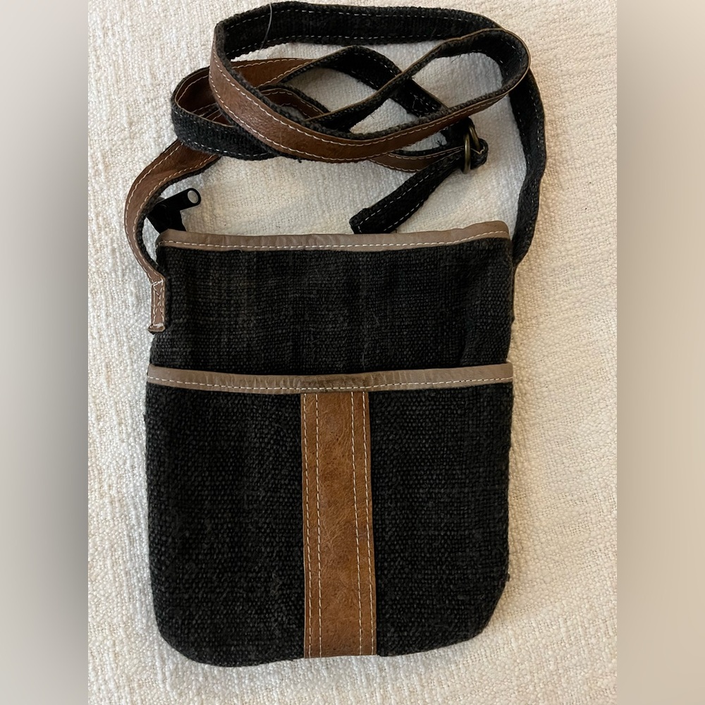 Bag Hemp HM-D-FPP GaneshHimal Crossbody Travel Purse Vegan Leather Trim Unisex